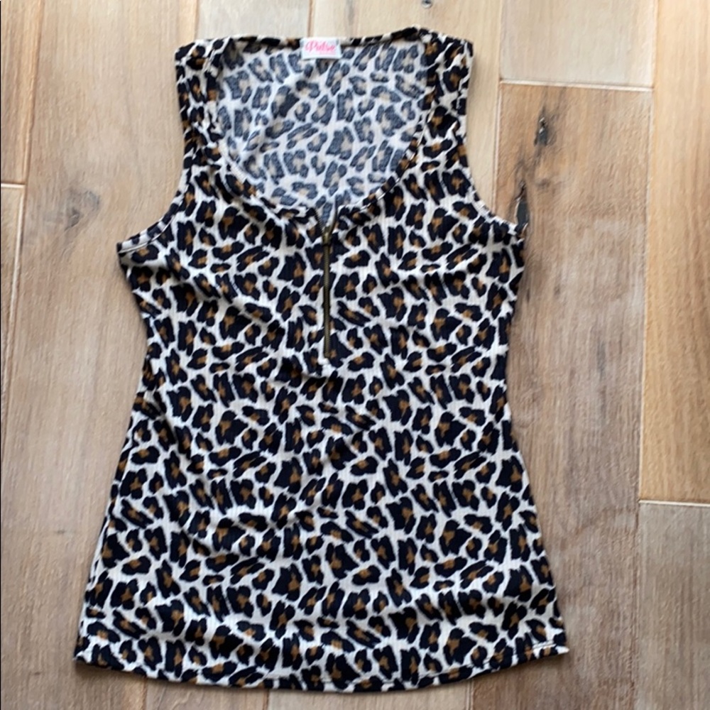 Leopard Tank